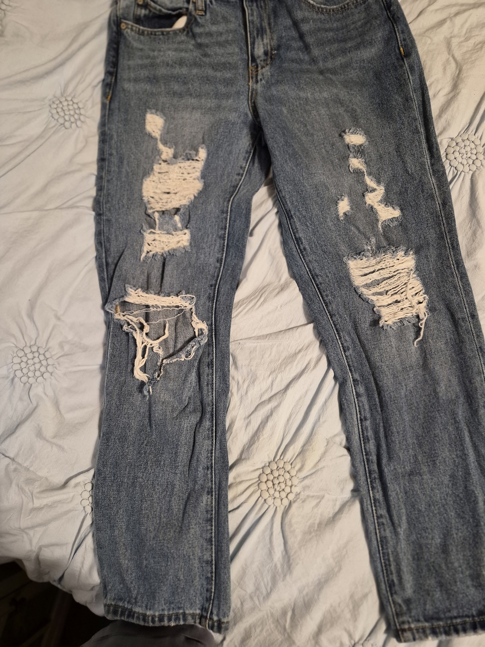 Guess Blue Distressed Ripped Jeans - Picture 2 of 5